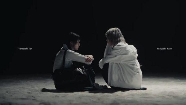 櫻坂46 山﨑天、Zoffのサングラス姿披露!! Remi Takenouchiが