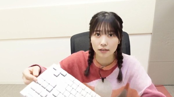 日向坂46】丹生ちゃん使用のゲーミングデバイスがこちら！ : 日向坂46