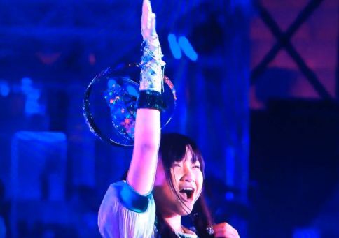 ももクロ 有安杏果が国立ライブで Words Of The Mind の手袋を飛ばした発射装置 ももクロまとめクイズ