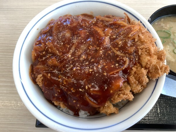 結果 かつやの赤辛カツはこの世で1番美味い ワイ それは言い過ぎやろ笑まぁ食ってみるか Wwwwwwww 画像あり まんぷくにゅーす