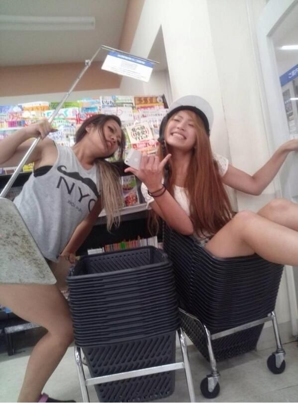 炎上 ピザーラ店員がシンクや冷蔵庫に入るバイトテロが発生 オゥペェン速報