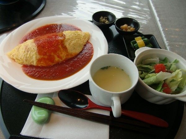 こだわり卵のオムライス ワンコインランチ 豆やキッチン 伊香保温泉 ホテル松本楼 公式ブログ