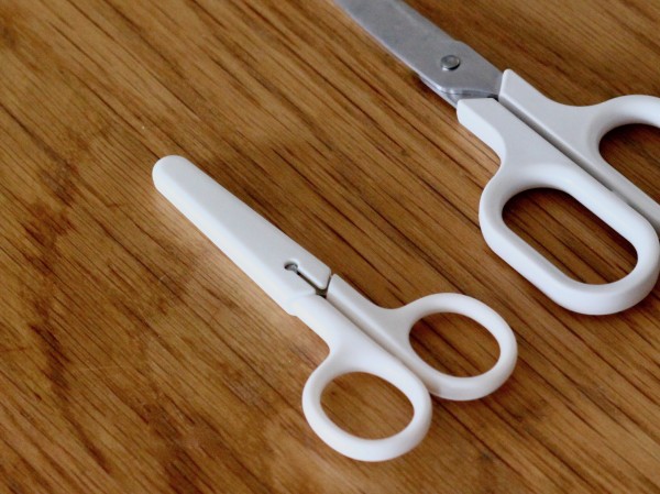 無印 まだあった 10年以上愛用してるハサミ ミニはさみの置き場はここ 良品生活 Powered By ライブドアブログ