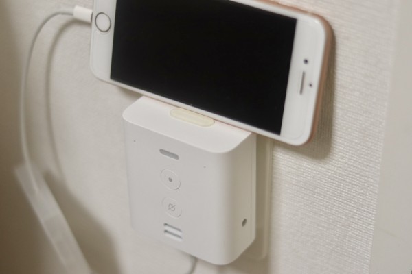 100円 クッションゴム1つで充電中のスマホがずれなくなったよ 良品生活 Powered By ライブドアブログ