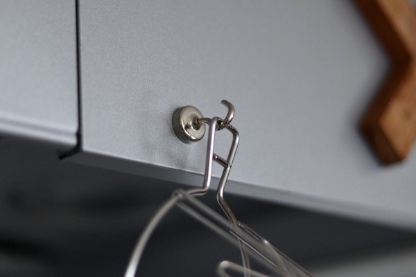 セリア ネオジム磁石 強力スチールフックは便利だけど傷に注意 良品生活 Powered By ライブドアブログ