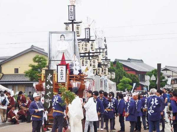 25 第63回神宮式年遷宮 御樋代木奉迎送行事（鈴鹿市④～津市） : 神社