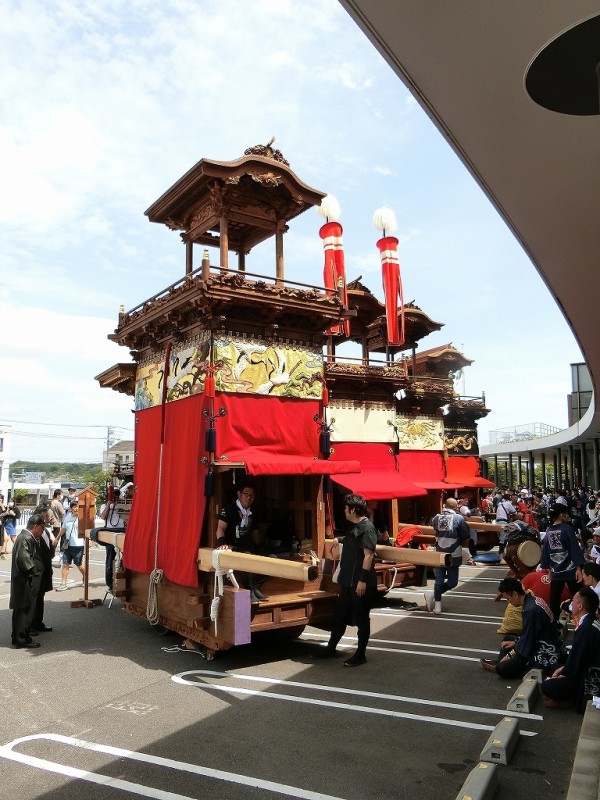 23 阿久比町 町制70周年記念あぐい山車まつり⑩ : 神社前2F特設祭事場