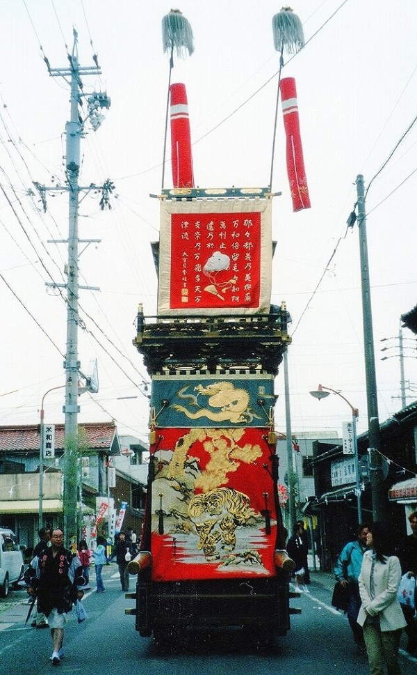 山車紹介【半田市 亀崎 中切組 力神車①】 : 神社前2F特設祭事場