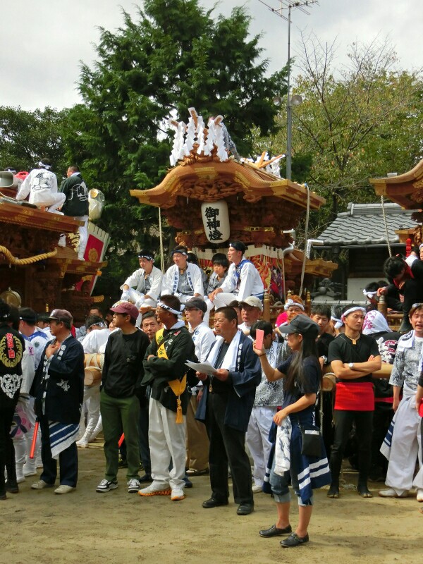 富田林市 錦織神社秋祭り② : 神社前2F特設祭事場