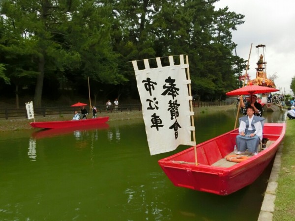 津島市 尾張津島天王祭（朝祭①） : 神社前2F特設祭事場