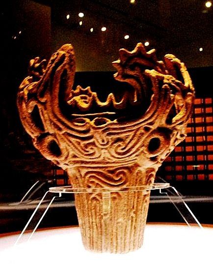 新潟県の火焔型土器が大英博物館で常設展示（平成28年10月から