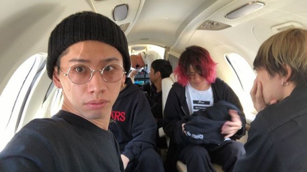 芸能 ワンオクtaka ジェット機で移動 Honda Jet ヤバすぎた 乗り心地最高 乗り回したい 地味に気になる速報