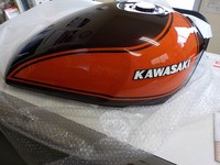 ゼファー 1100 ガソリンタンク 塗装 修正 KAWASAKI ZEPHYR ZRT10A／2005 : MC Craft