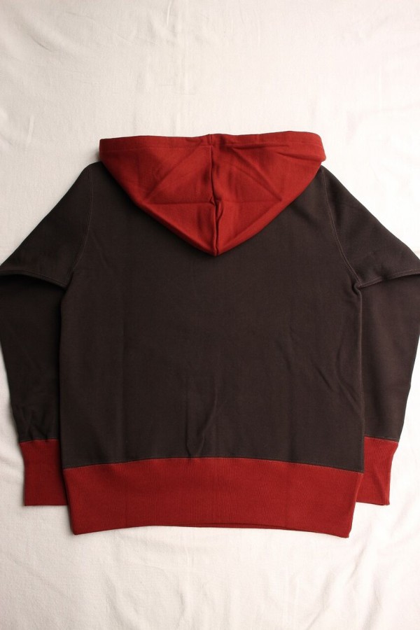 FREEWHEELERS / ATTACHED HOOD SWEAT PARKA (SOOT BLACK × CRIMSON