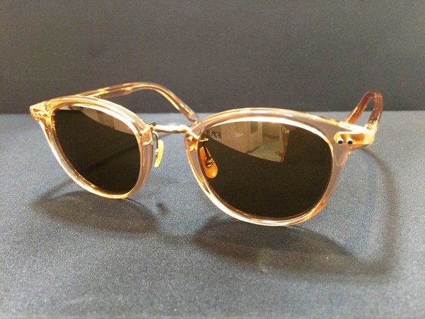 THE BARRACKS : メガネの松村