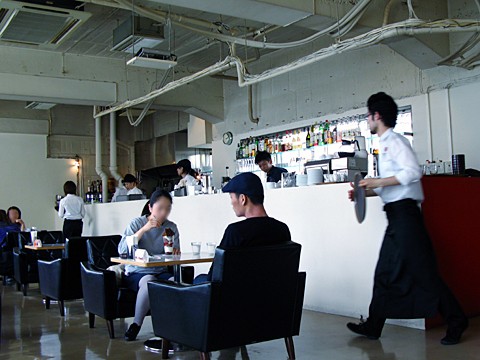 D&DEPARTMENT オリジナルカフェテーブル ぎす