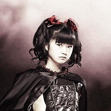 今日誕生日を迎えたYUIMETAL（水野由結さん）にお祝いのメッセージを送