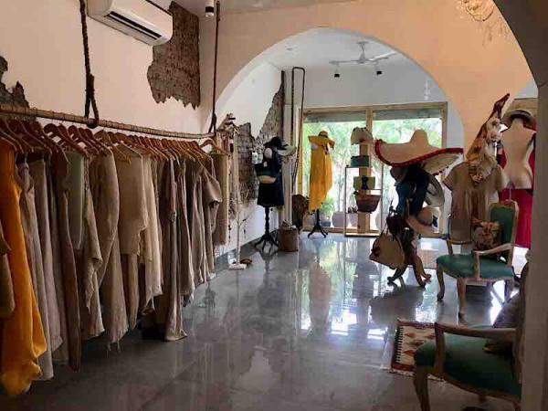 オシャレ服屋little Capri Island Wearでワンピを買う インドへ行こう