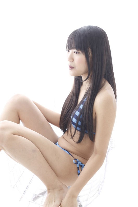 ＡＫＢのグラビア写真の元画像が流出？！ : chachaの部屋