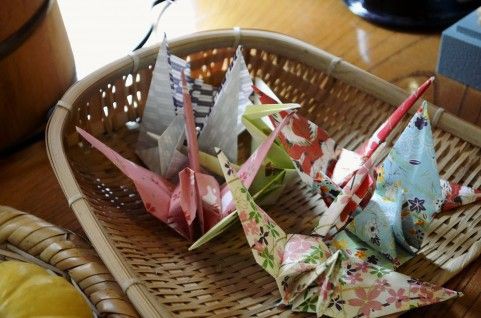 折り紙をコーティング 折り紙ピアスがめちゃかわいい を 買ったら