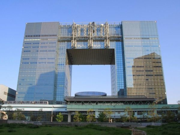 洋書◆高層ビルの写真集 本 建築 建物 Amazon.co.jp: 洋書高層ビルの写真集 本 建築 建物 : おもちゃ