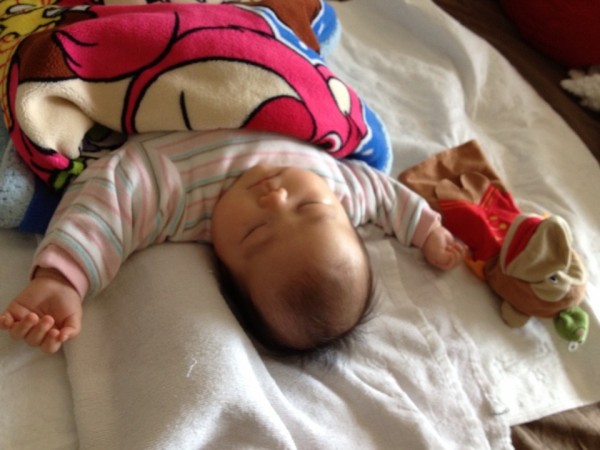赤ちゃんの好きな向き みどのblog シンガポール子連れ情報 グルメ