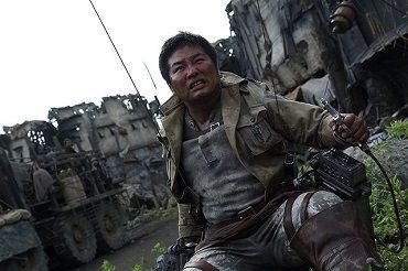 映画 進撃の巨人 Attack On Titan エンド オブ ザ ワールド 映画 ドラマをぬるま湯のような感想で綴る