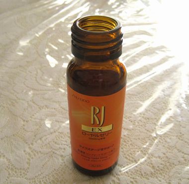 資生堂のrj Ex ローヤルゼリーを飲んだら肌がツヤツヤ 美顔器とコスメで取り組むアンチエイジング