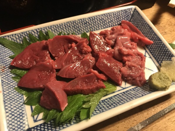 新宿区 朝起 あさだち サメの心臓ほか 2500円 奨学金で飯を喰らうマン