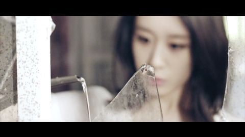 T-ARAジヨンのソロ「Never Ever」のMV公開 : ぱんちゃぱんちゃ