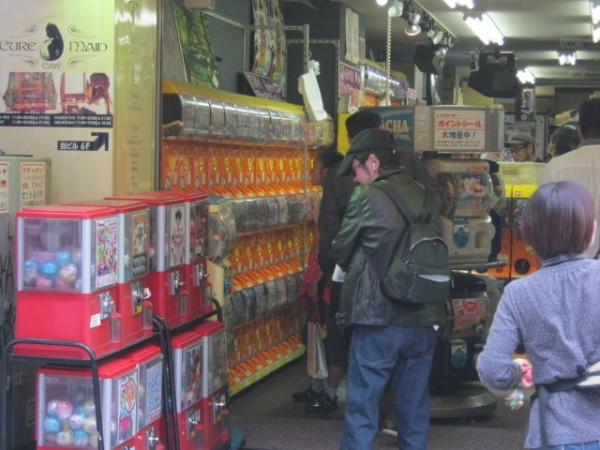 え こんなガチャポンあるの ガチャポン会館 秋葉原 東京別視点ガイド