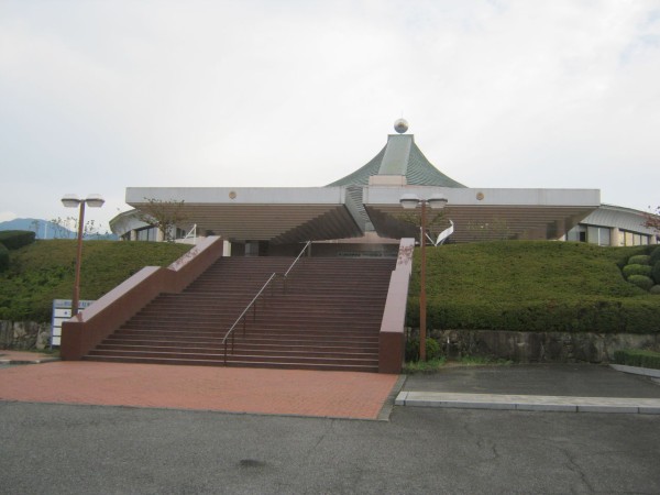 宗教ではない ハンコ業者が運営している謎の施設 幸せの丘ありあんす 山梨県甲府市 東京別視点ガイド