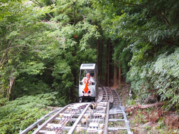 所要時間70分！全長4．6km！徳島県の山のなかを突き抜ける「奥