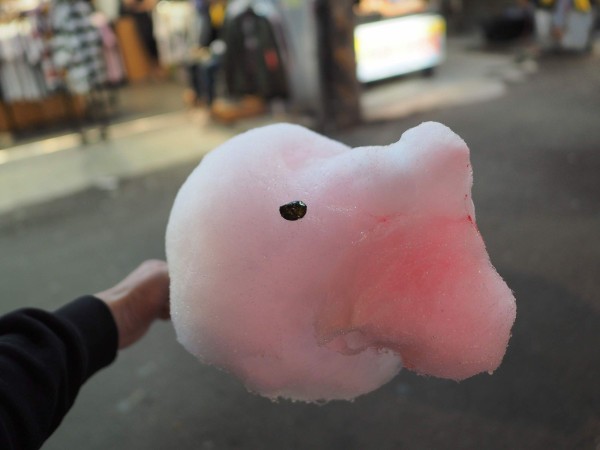 綿あめで豚を生みだす 台湾夜市の 綿あめ屋さん がスゴ腕だった 東京別視点ガイド