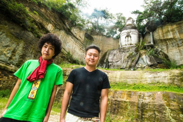 35年間、1人の男が岩山を削った巨大仏！「百尺観音」には一族4代の夢が