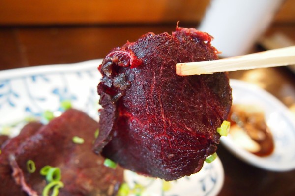 青森駅の 朝市寿司 で トド肉の刺身 を食べてきた 東京別視点ガイド