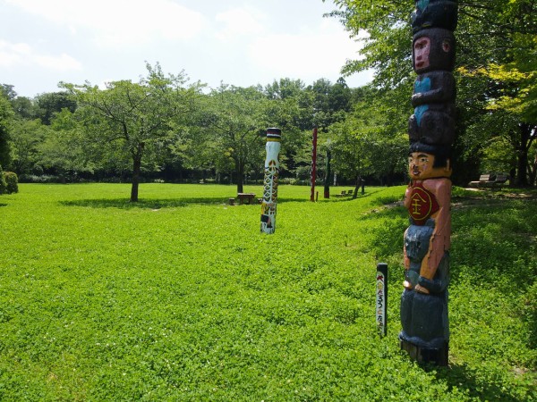 日本一の密度 トーテムポールが８０基以上ある 流山市総合運動公園 に行ってきた 変り種だらけ 東京別視点ガイド