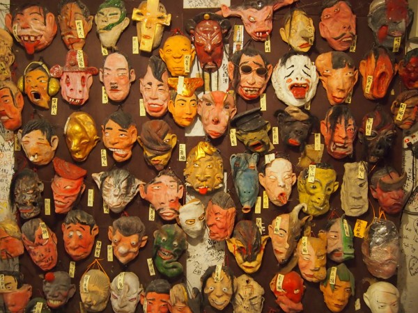30年間で2500個も作っちゃった】台湾の「泥人呉的面具展」は妖怪