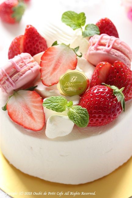 春待ちのショートケーキ☆ ～ピンクのマカロンを添えて : おうち