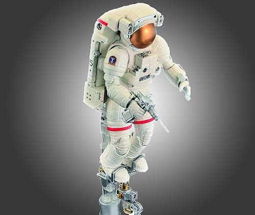 バンダイ 1/10 ISS船外活動用宇宙服 ISS船外活動用宇宙