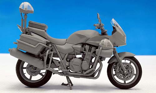 飾る悦び・・・「1/12 HONDA CB1300P（白バイ）」 : 日刊 ちっちゃい