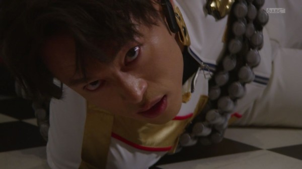 快盗戦隊ルパンレンジャーVS警察戦隊パトレンジャー #48「仮面の下の