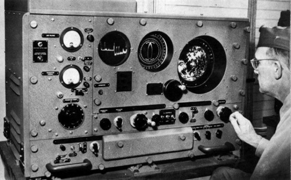 日本海軍の艦艇用対水上射撃用電波探信儀の開発の顛末について : 日本