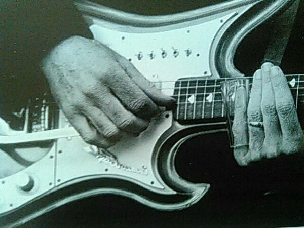 ライ・クーダーもかつて出来ない事に言及! : スライド・バラダイス／RY