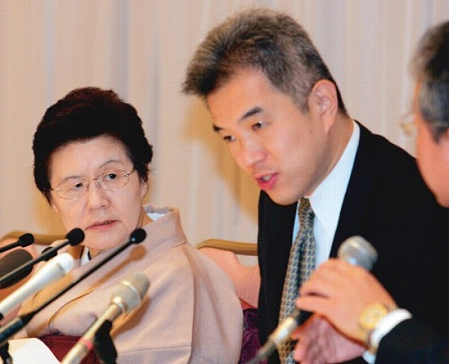 悲報 二階幹事長 船場吉兆のつぶやき女将の息子みたいになる ミラクルミルク