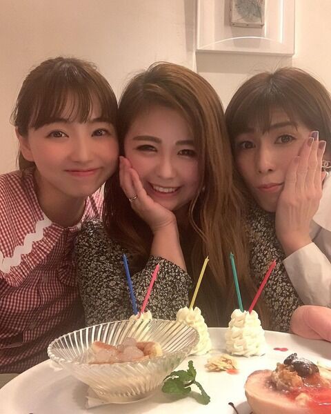 吉田沙保里さんの美女化が止まらない 化粧バッチリ 仲良し３人組 で女子会 画像あり ミラクルミルク