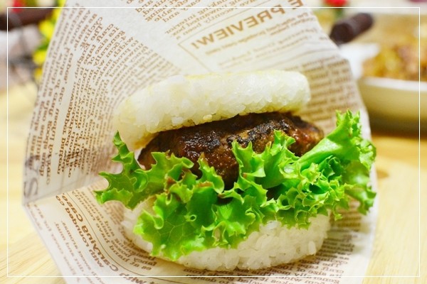 簡単に作ろう ライスバーガーの包み方 作り置きおかずレシピとお弁当 心と身体にやさしい料理を 鈴木美鈴オフィシャルブログ Powered By ライブドアブログ 簡単に作ろう ライスバーガーの包み方 作り置きおかずレシピとお弁当 心と身体にやさしい料理を 鈴木美鈴オフィシャルブログ Powered By ライブドアブログ
