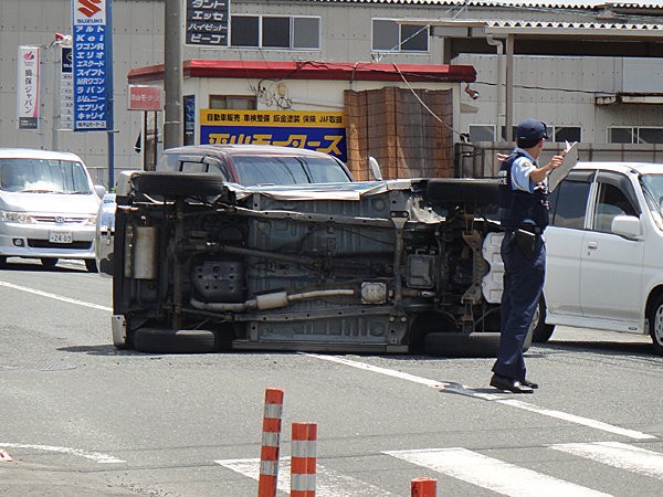 横転事故 ブログヌーブ