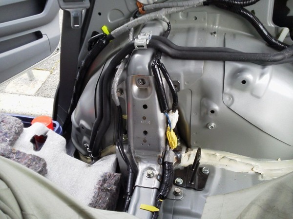 ｒｂ１ オデッセイ タイプｍ リアより ギシギシ と 異音発生原因究明確認から後始末まで 趣味中心の部屋