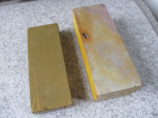 天然仕上砥石のいろいろ ノート 戸前・巣板・そのほか : ミズキ図工の